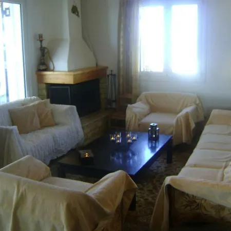 Anthoula * Agios Nikolaos (Peloponnese)